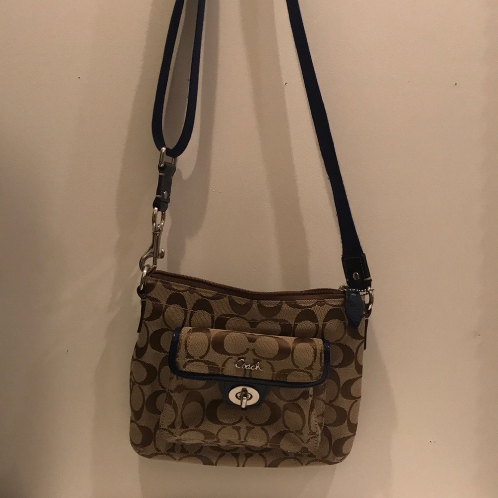 💫small coach crossbody purse💫